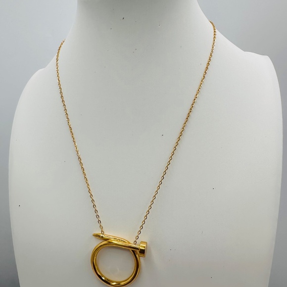 18K Gold Plated Luxury Nail Necklace - Picture 2 of 6
